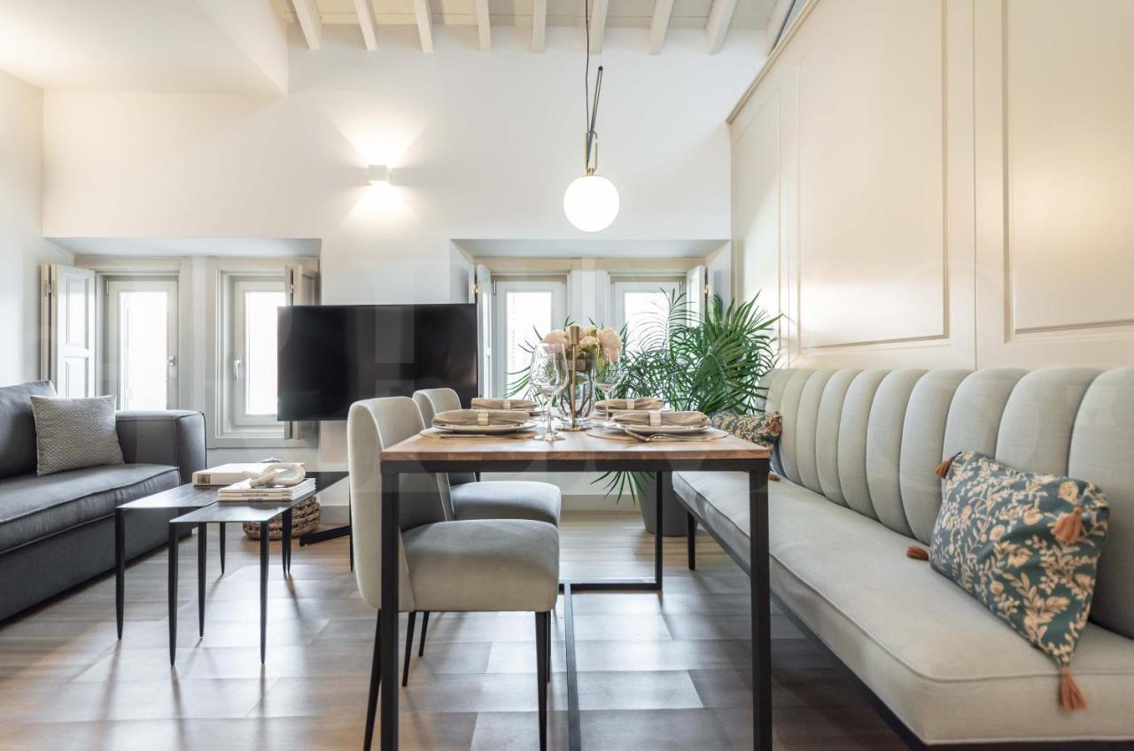 Penthouse Suite With Rooftop In The Heart Of Malaga By Rems Exterior photo